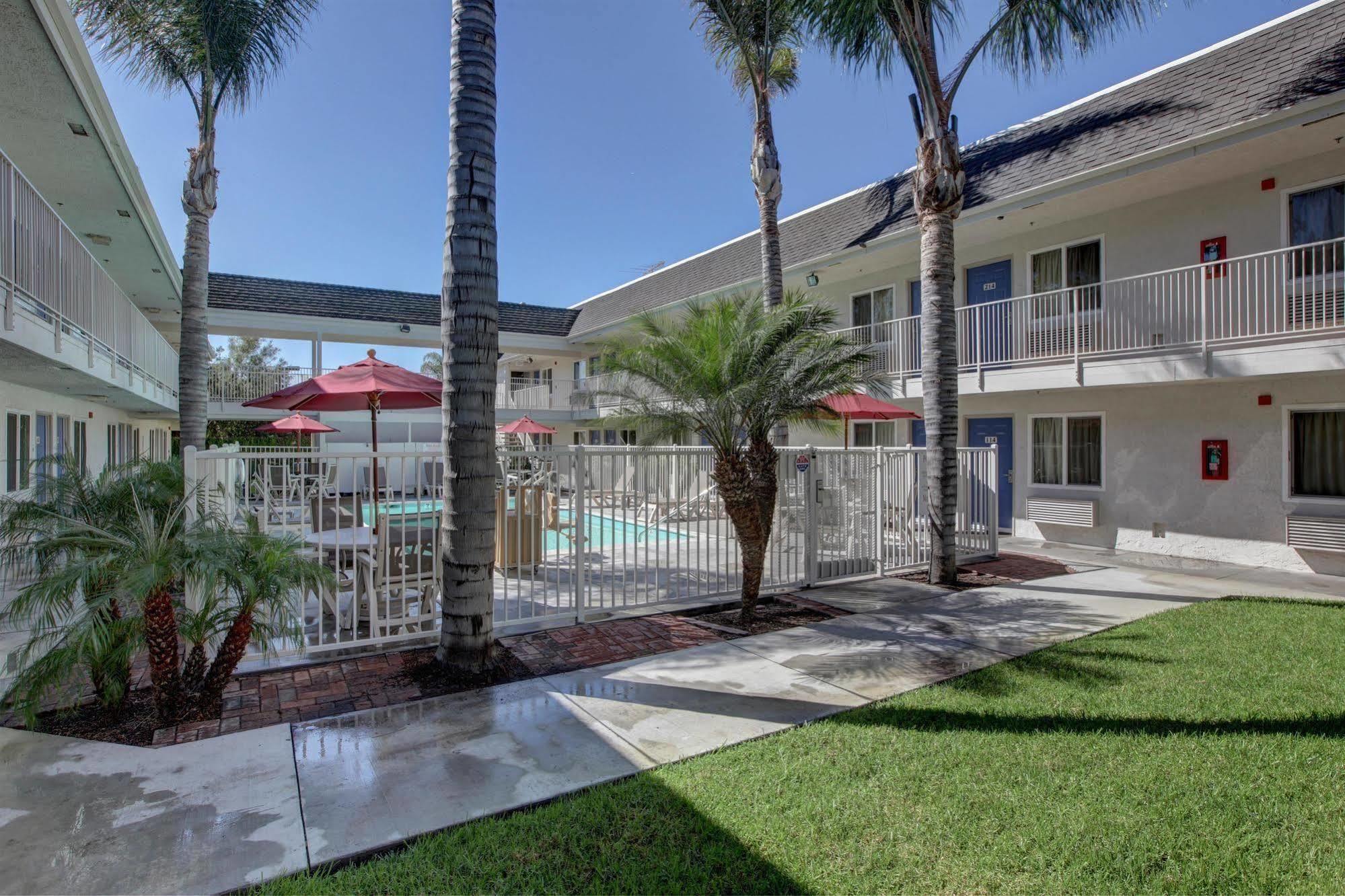 Motel 6-Westminster, Ca - North Exteriör bild